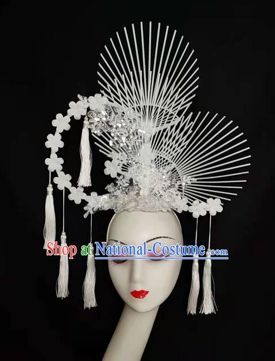 China Court White Lace Flowers Hair Clasp Qipao Catwalks Bride Headdress Handmade Wedding Fashion Headwear Stage Show Tassel Hair Crown