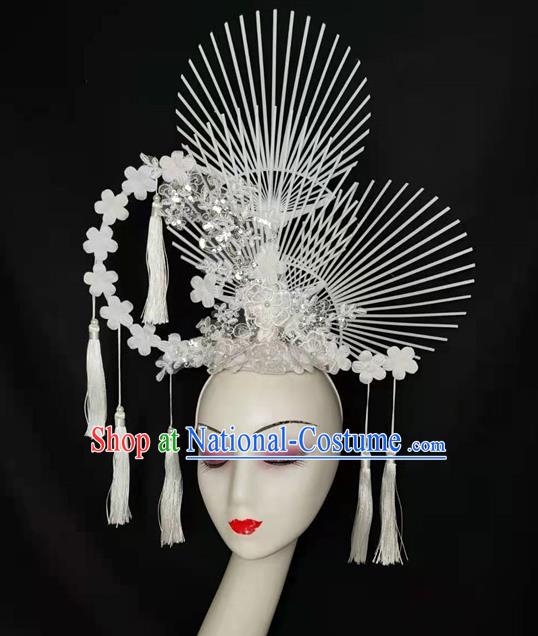 China Court White Lace Flowers Hair Clasp Qipao Catwalks Bride Headdress Handmade Wedding Fashion Headwear Stage Show Tassel Hair Crown