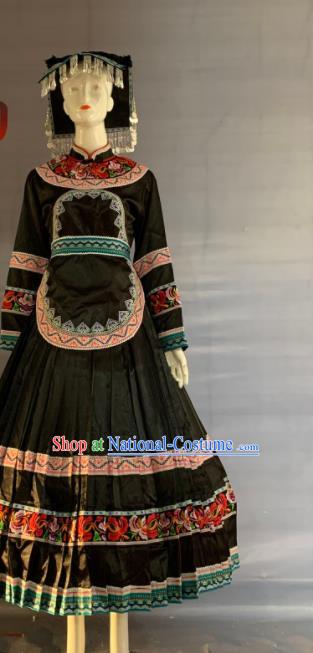 Chinese Guizhou Ethnic Garment Woman Costume Bouyei Nationality Clothing Puyi Minority Folk Dance Black Dress Uniforms and Headwear