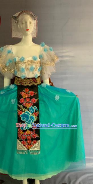 Chinese Puyi Minority Folk Dance Green Dress Uniforms Guizhou Ethnic Festival Garment Costume Bouyei Nationality Woman Clothing and Headwear