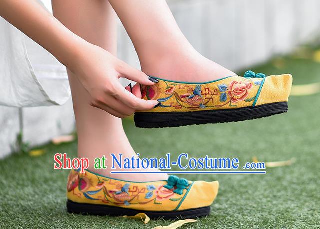 China Traditional Embroidered Shoes Handmade Yellow Canvas Shoes Folk Dance Shoes National Woman Cloth Shoes