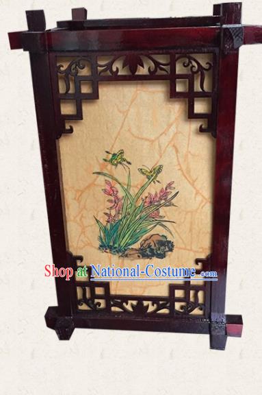 China Handmade Vintage Palace Lantern Traditional Court Light Lamp Plum Orchids Bamboo Chrysanthemum Painting Hanging Lantern Classical Wood Lanterns