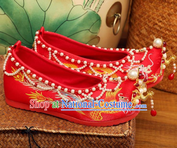 China Hanfu Shoes Classical Wedding Shoes Embroidered Pearls Shoes Handmade Golden Phoenix Bride Shoes XiuHe Red Satin Shoes