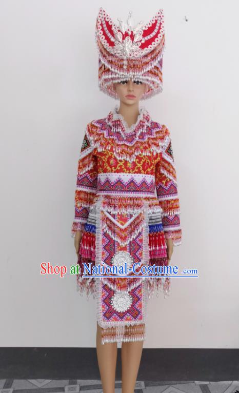 China Traditional Hmong Wedding Red Dress Outfits Yunnan Minority Woman Garments Miao Nationality Festival Costumes Ethnic Photography Clothing