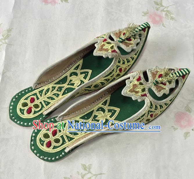 Handmade India Female Green Leather Slippers Indian Wedding Bride Shoes Asian Nepal Bride Shoes Embroidery Pointed Shoes