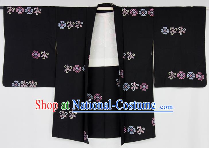 Japanese Male Embroidered Haori Jacket Clothing Traditional Kimono Outer Garment Classical Sakura Pattern Black Silk Overcoat Apparel