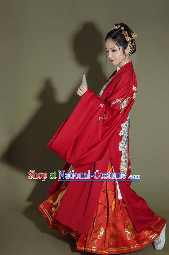 China Ancient Nobility Woman Costumes Ming Dynasty Imperial Concubine Historical Clothing Traditional Wedding Embroidered Hanfu Dress Garments