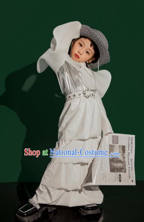 Trendy Children White Future Universe Elements Creative Theme Catwalk Technology Style Model Costumes Stage Performance Competition